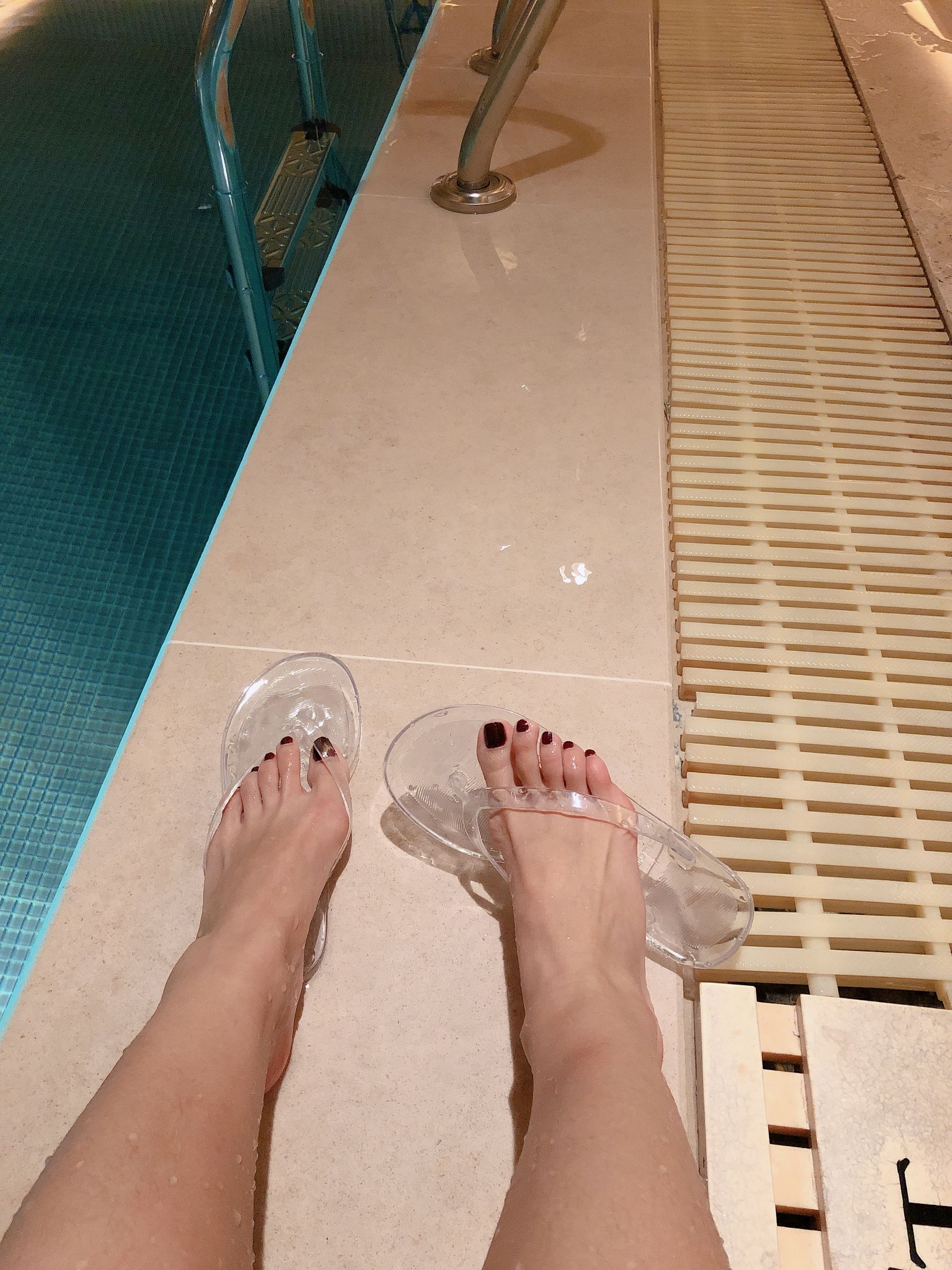 [Welfare COS] An Qiao Qiaoer (Nia Qiao Qiao) No.012 swimming pool bare feet Page 72 No.10eec8