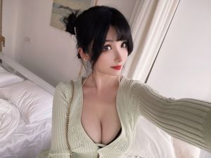 [Net Red COSER Photo] COS Welfare rioko Ryoko-Wife Sweater
