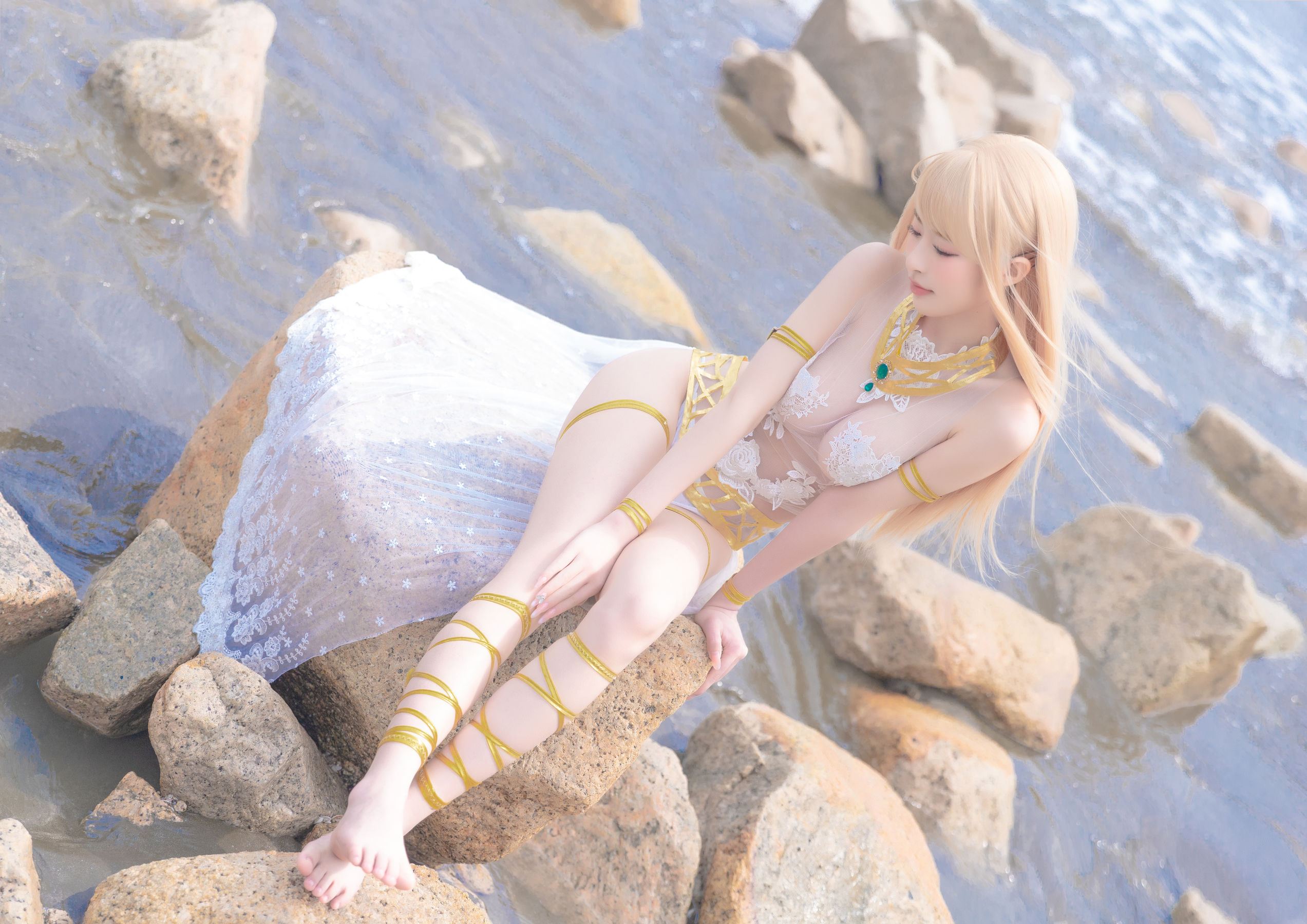 [Net Red COSER Photo] Stunning Shimizu Yuno-Marie Rose White Swimsuit Page 32 No.84f661