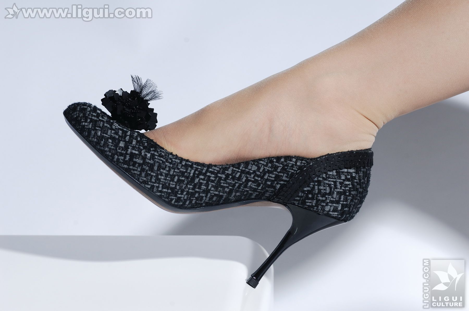 Model Yin Yin "Simple Charm High-heeled Show" [丽柜 LiGui] Photo of beautiful legs and jade feet Page 30 No.349b89