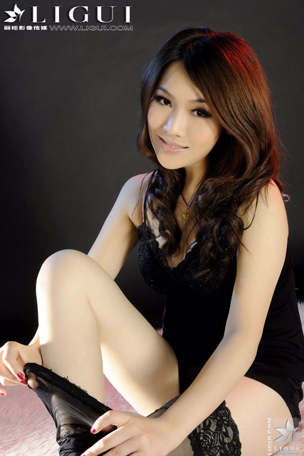 Modello Wen Jing "The Temptation of Black Lace" [丽 柜 LiGui] Foto di belle gambe e piedi di giada