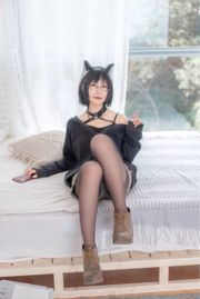 Coser từng tháng su "Everyday Cat Girl"