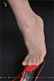[IESS Pratt & Whitney Collection] 012 Modell Nuan Nuan "Rote High Heels B-Close-Up"