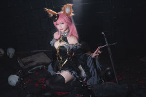 [Photo de cosplay] Anime Blogger Teppanyaki Ghost Dance w - Tamamo Mae Magic