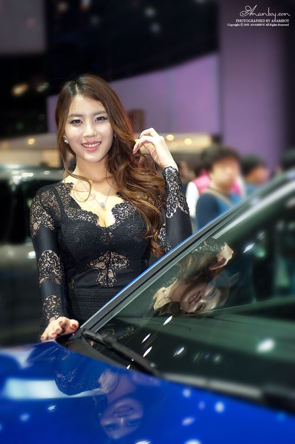 Model mobil Korea Cha Jeonga (차 정아) kompilasi "Auto Show Picture Lace Series"