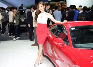 Photo Collection of Korean Car Model Cui Xingya/Cui Xinger's "Red Skirt Series at Auto Show"